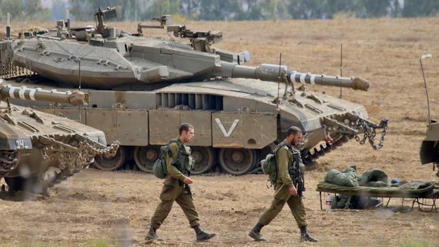 Israel Kerahkan Puluhan Tank ke Perbatasan Gaza