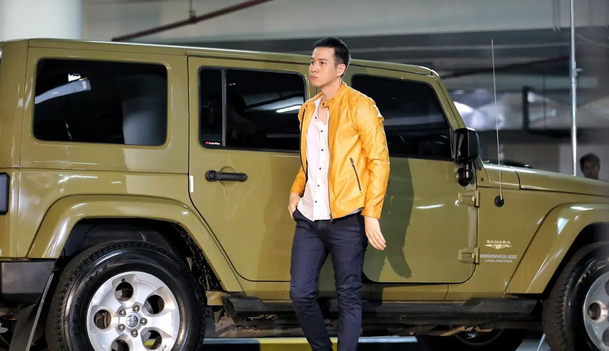 Pemeran Herjunot Ali, terakhir bermain dalam film Sunshine Becomes You pada tahun 2015 silam. Dulu bisa dikatakan, hanya mengambil satu judul film dalam setahun. Berbeda dengan tahun ini. (Adrian Putra/Bintang.com)