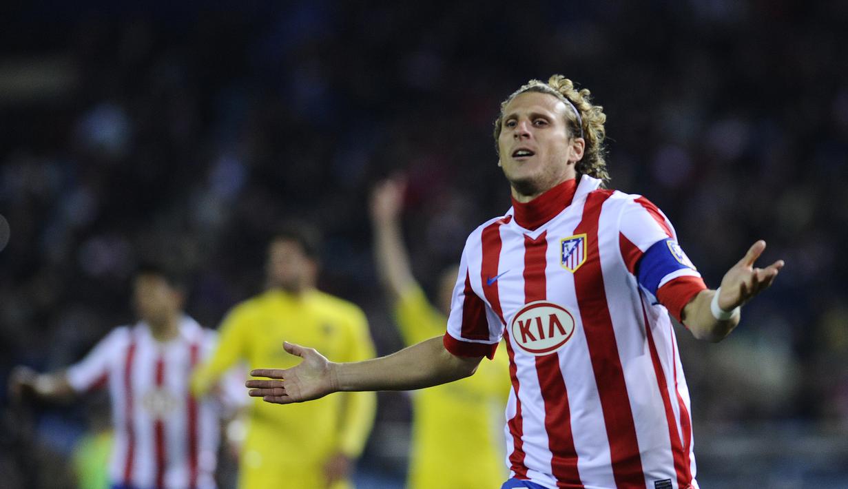 8. Diego Forlán – 128 gol: Penyerang berkebangsaan Uruguay tersebut tampil brilian bersama Villareal. Forlan berhasil mencetak 54 gol saat membela panji Kapal Selam Kuning. (BCWGlobal)