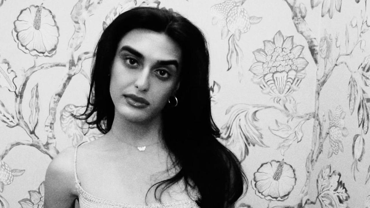 Potret Anak Lelaki Penulis Novel Kite Runner Usai Jadi Transgender