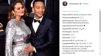 Gaya Mesra John Legend dan Chrissy Teigen di Grammy Awards 2018 (Foto: instagram/justjared)
