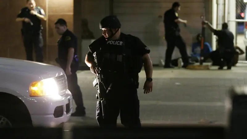 Horor Baku Tembak Polisi Dallas Vs Sniper, 5 Petugas Tewas