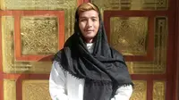 Qischil Gandrum Minny, pemain Persita, sedang menjalani ibadah umrah. (Bola.com/Dok. Pribadi)