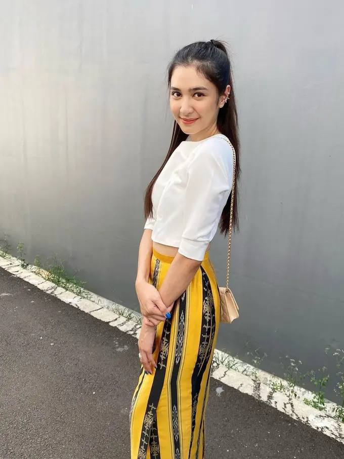 [Fimela] Mikha Tambayong