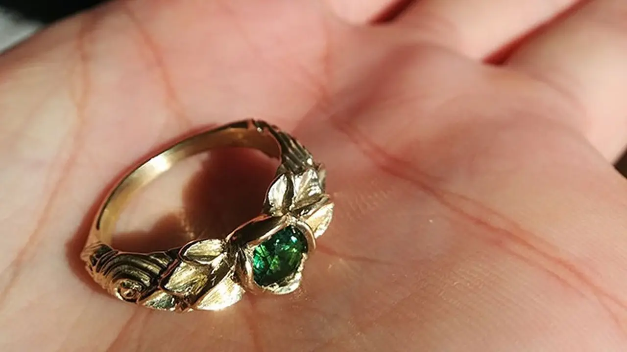 Cincin Ini Terbuat Dari Lilin, Percaya?