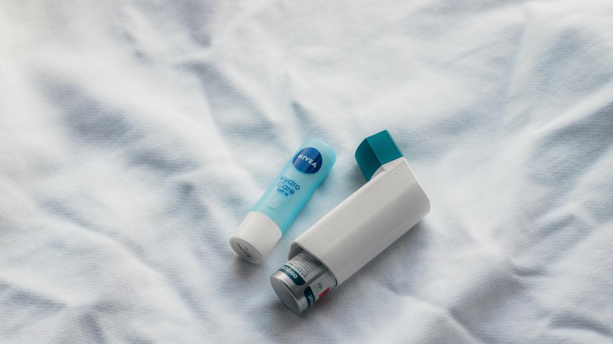 Apakah Menghirup Inhaler atau Minyak Angin dapat Membatalkan Puasa?