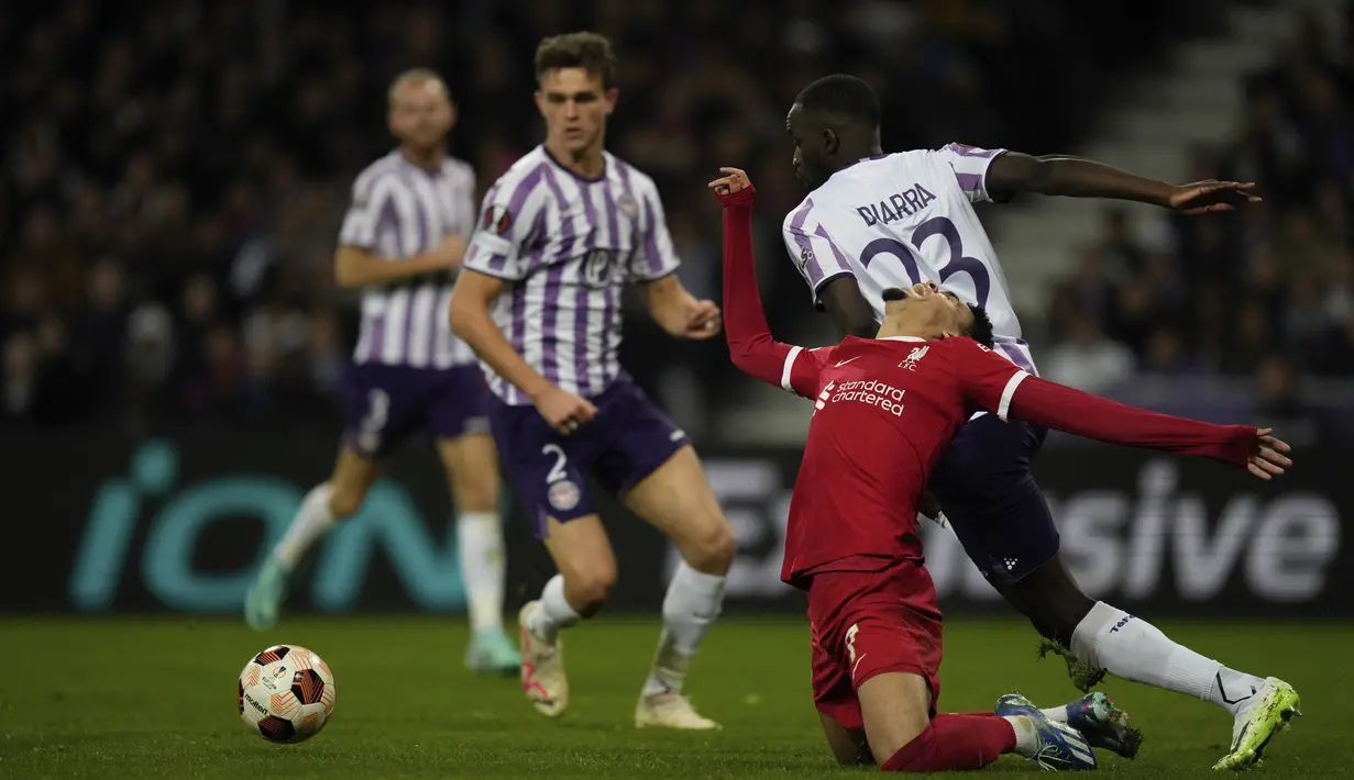 Liverpool yang menurunkan sejumlah pemain pelapis, gagal mengimbangi permainan Toulouse hingga gawang mereka kebobolan lebih dulu. (AP Photo/Thibault Camus)