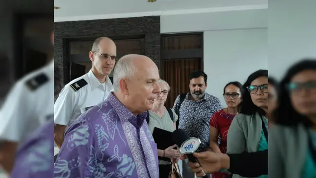 Duta Besar AS untuk Indonesia Joseph Donovan Jr di Bandara Internasional Halim Perdanakusuma usai menyambangi Natuna (9/11) (Rizki Akbar Hasan / Liputan6.com)