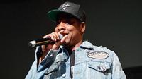 Siapa tak kenal Jay Z, seorang rapper yang sudah mengeluarkan banyak karya. Kualitas dan kapasitas yang dimiliki seorang Jay Z pun sudah tak dapat diragukan lagi. Namun baru-baru ini ia memberikan pujian untuk Chris Martin. (AFP/Matt Winklemeyer)