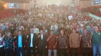 Kegiatan Konferesi Pelatih Jawa Timur yang diadakan oleh Asosiasi Provinsi (Asprov) PSSI Jatim. (Bola.com Aditya Wany)