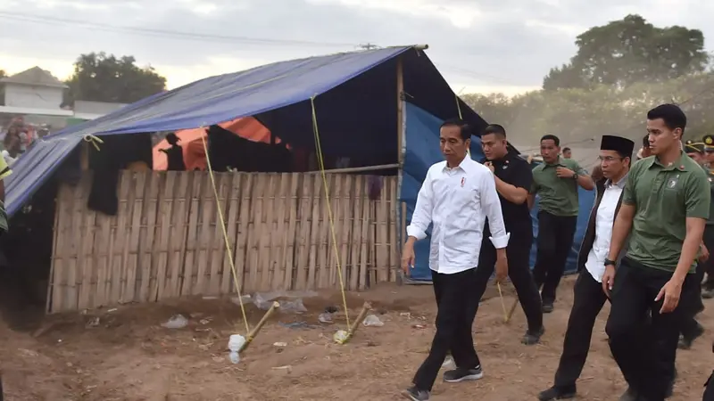 Presiden Jokowi menyambangi korban gempa Lombok, NTB