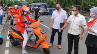 Motor listrik Smoot untuk kurir wanita Pos Indonesia (Arief A/Liputan6.com)