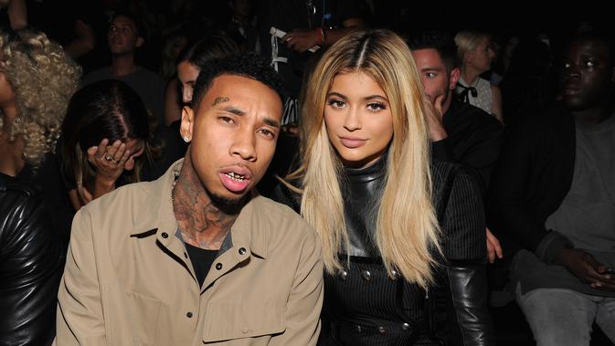 Panggil Tyga 'Suami', Kylie Jenner Menikah? - News ...