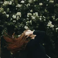 Ilustrasi salty hair. (unsplash.com/Henri Pham).