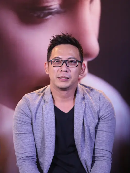 "Saya enggak ngikutin perkembangan ya karena sudah ada tim kuasa hukum. Saya cuma mikirin yang baik-baiknya, buat dianya, buat prosesnya, buat semuanya," ujar David NOAH, Senin (5/3/2018). (Nurwahyunan/Bintang.com)