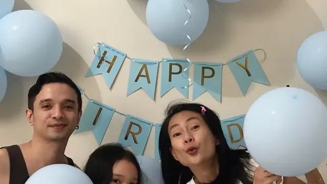 [Fimela] Onci Ungu dan Endhita