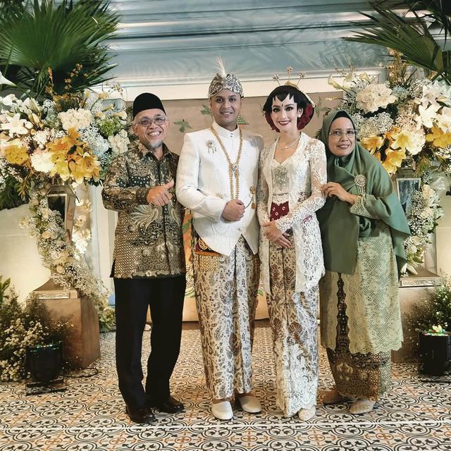 6 Momen Akad Nikah Karina Nadila dan Rangga Prihartanto. (Sumber: Instagram/karinadila8921)