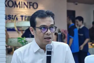 Wamenkominfo Nezar Patria&nbsp;saat acara buka bersama di Kantor Kominfo, Rabu (3/4/2024). (Liputan6.com/ Agustinus Mario Damar)