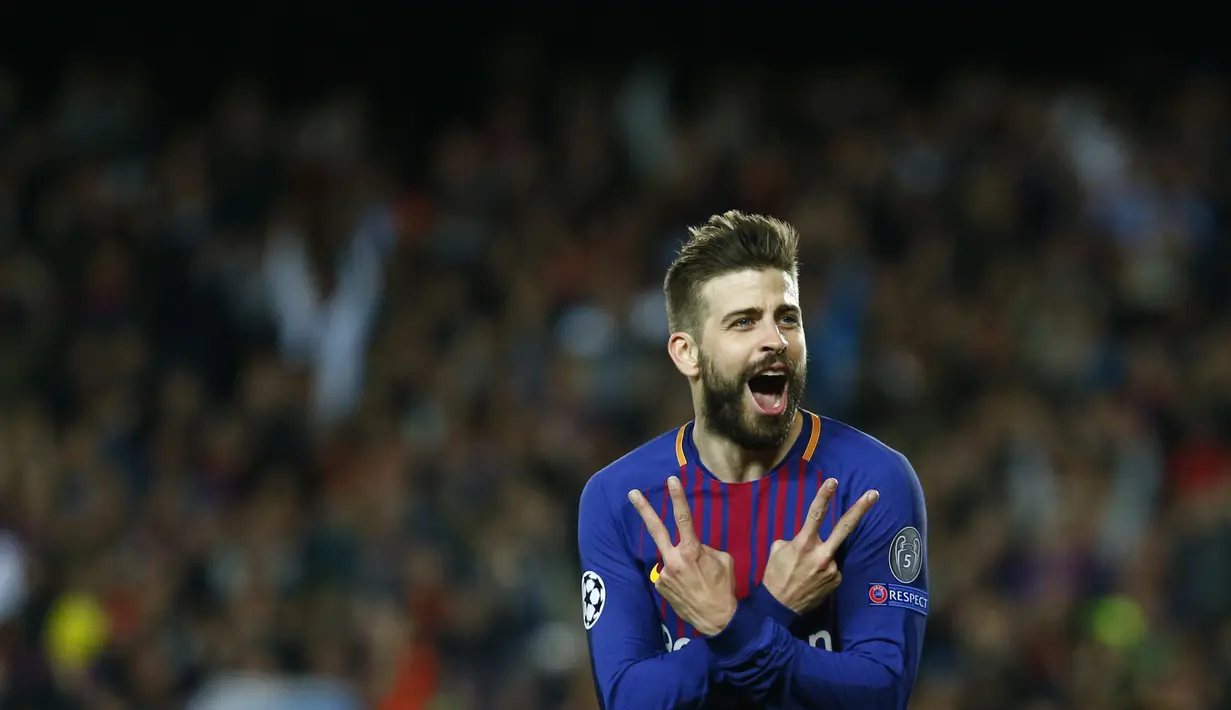 2. Gerard Pique - Pernah bermain bersama Ronaldo di Manchester United dan meraih banyak gelar. Meski keluar dari skuad Sir Alex Ferguson yang bermateri pemain bintang, Pique merasa lebih beruntung karena bertemu dengan pemain yang jauh lebih berkualitas s