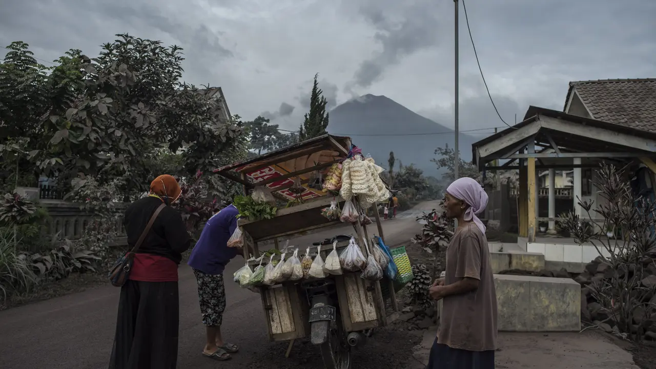 Penampakan Terkini Gunung Semeru