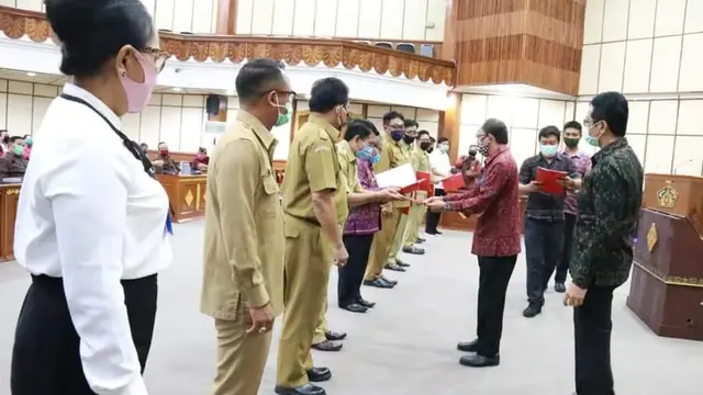 Gubernur Bali Wayan Koster