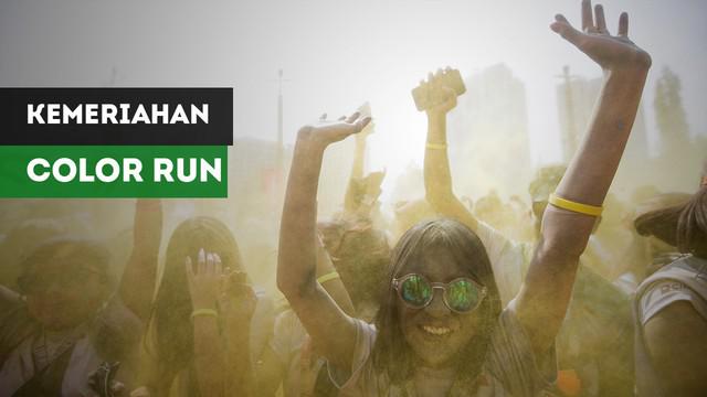 CIMB Niaga menggelar The Color Run untuk kali kelima di Gelora Bung Karno, Minggu (16/99/2018)