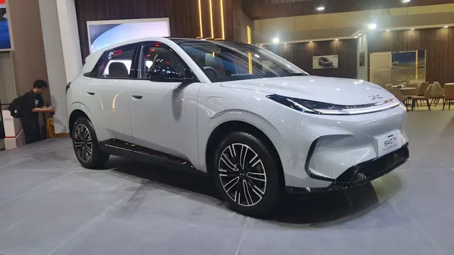 Mobil Listrik yang Mengerti Kebutuhan Perempuan? BAIC T1 Punya Kabin Lapang hingga Fitur Parkir Otomatis
