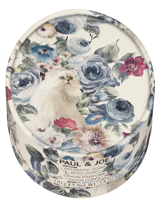 3 Rekomendasi Makeup untuk Hadiah Natal dan Tahun Baru yang Berkesan