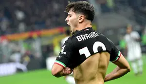 Aktivitas AC Milan di Bursa Transfer: Penjualan Jadi Kunci, Gelandang Serang Prioritas