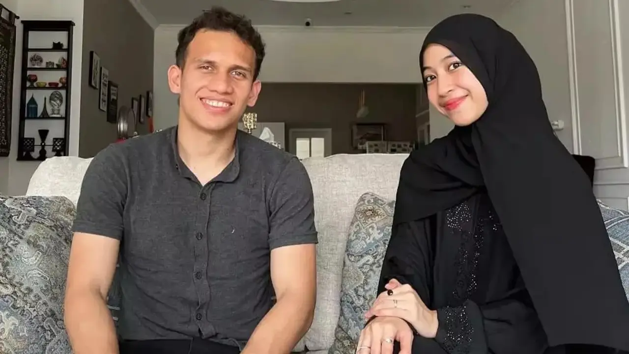 6 Momen Adiba dan Egy Pakai Outfit Senada, Umi Pipik Sebut Persiapan Nikah Sudah 75%
