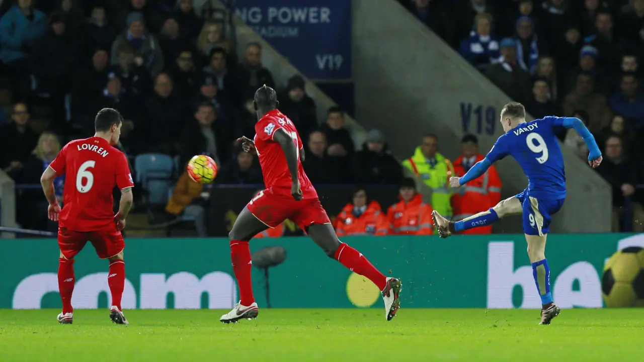 Gol Spektakuler Vardy dari Jarak 40 Meter ke Gawang Liverpool