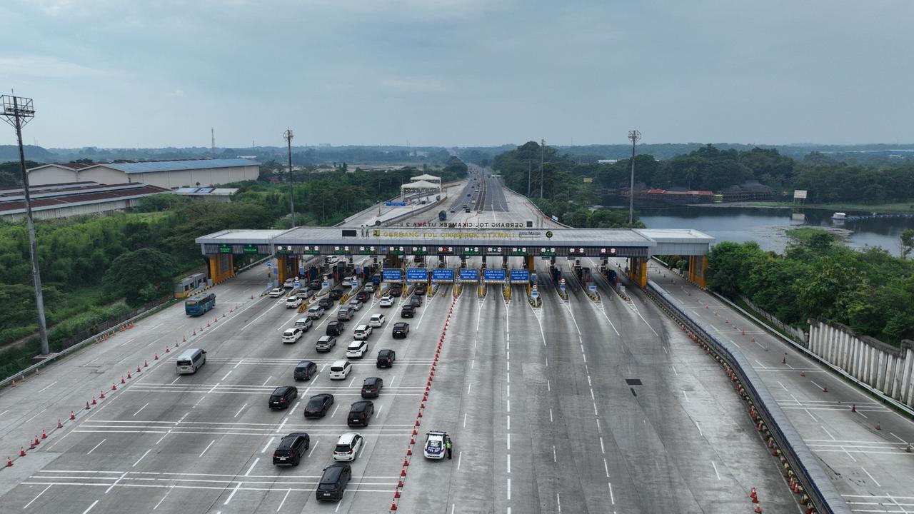 Lalu Lintas Tol Jakarta-Semarang Kembali Normal 2 Arah Usai One Way Arus Mudik