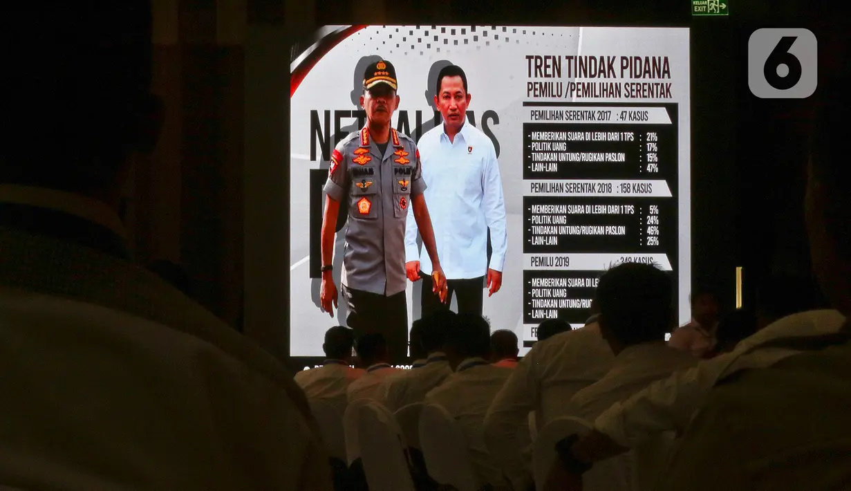Suasana penutupan Pelatihan Penanganan Tindak Pidana Pemilihan dan Laporan Sentra Gakumdu Pemilihan 2020, Jakarta, Kamis (27/2/2020). Kabareskrim Polri Komjen Pol Listyo Sigit Prabowo memberi arahan untuk Dirreskrimum hingga Kasubdit I/Kamneg Polda se-Indonesia (Liputan6.com/Johan Tallo)
