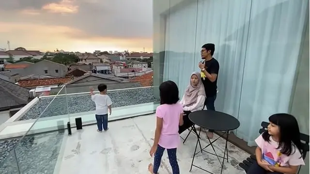 Setahun Ditempati, Ini 8 Potret Rumah Baru Desta dan Natasha Rizky yang Mewah