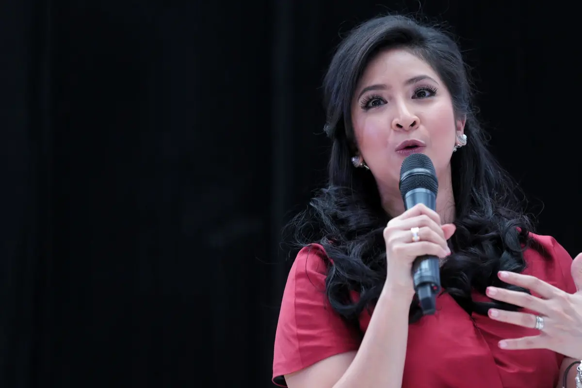 [Bintang] Novita Angie