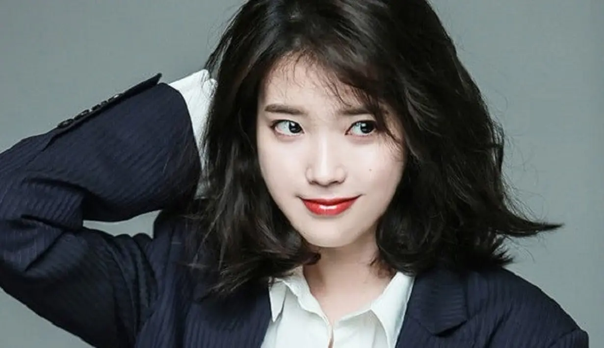 Wajar jika ia mempunyai banyak penggemar. Meskipun mempunyai banyak penggemar, ternyata wanita cantik ini juga punya haters yang kerap menulis komentar bernada negatif. (Foto: Soompi.com)