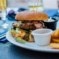 Ilustrasi Makanan Cepat Saji Credit: pexels.com/Robin