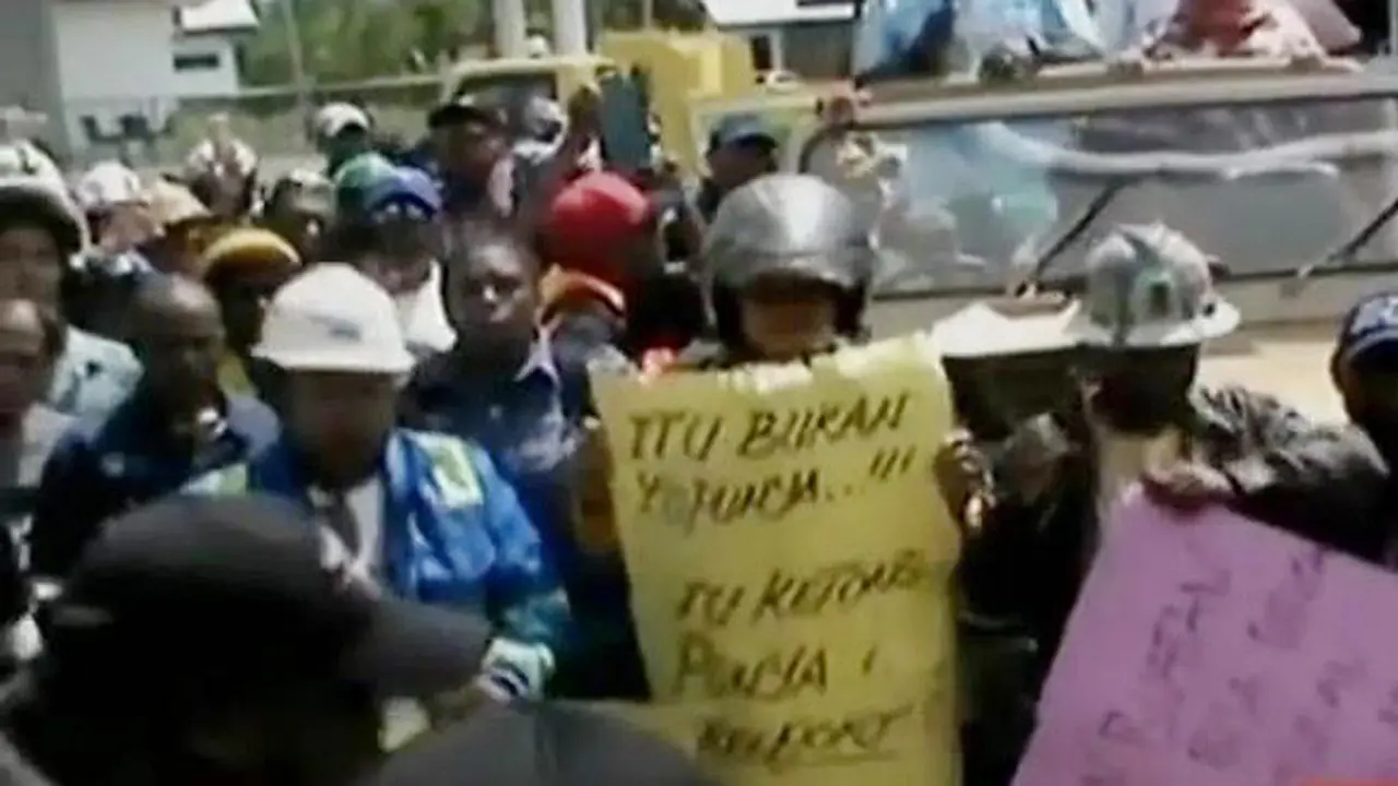 Aksi Protes Karyawan
