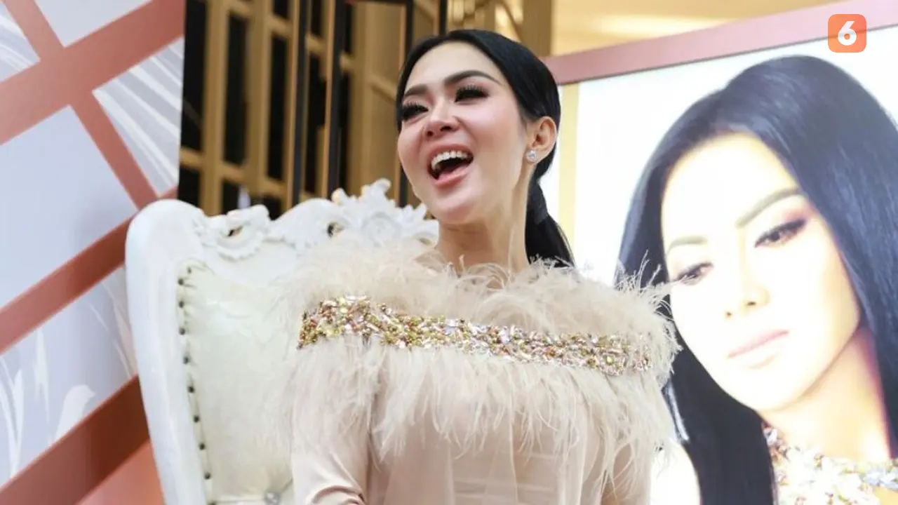 Syahrini (Bintang.com/ Adrian Utama Putra)