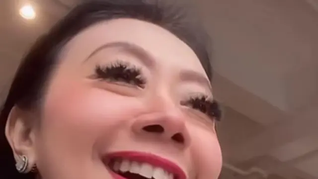 Tetap Awet Muda di Usia 45 Tahun, Ini Rahasia Asri Welas dalam Menjaga Kulitnya