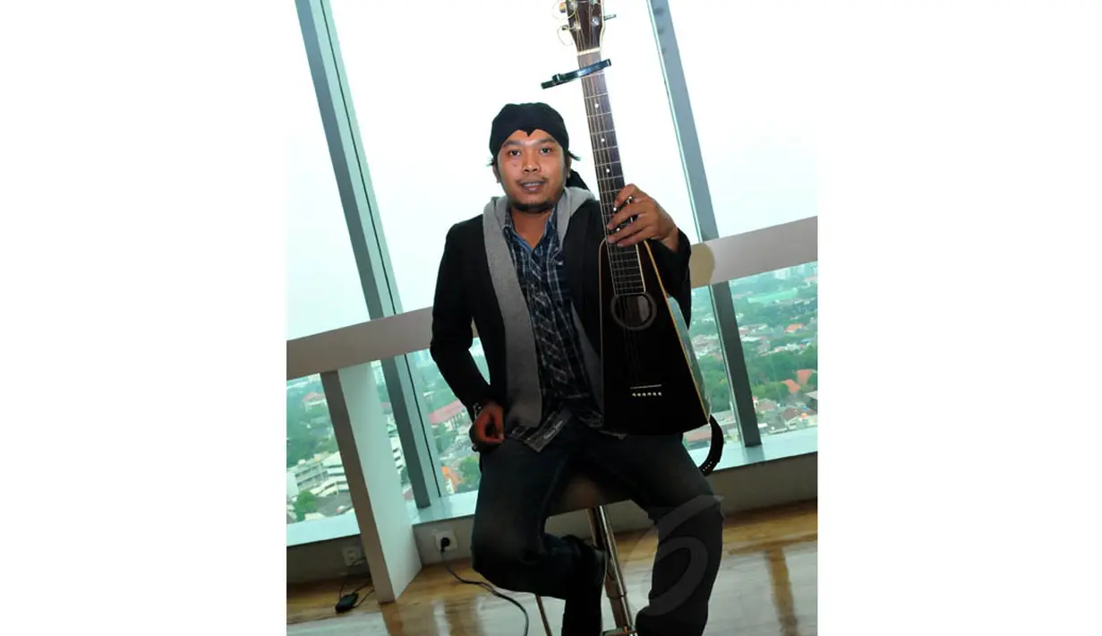 Perjalanan musik Saptoto, berawal dari pengamen di alkid (alun-alun kidul) Yogyakarta. (Liputan6.com/Andrian M Tunay)