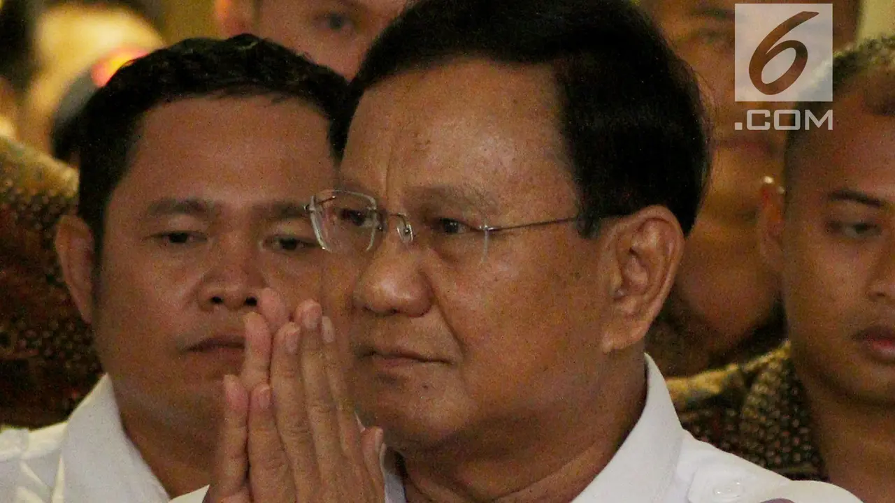 Salam Prabowo Subianto Saat Hadiri Rakernas Gerindra