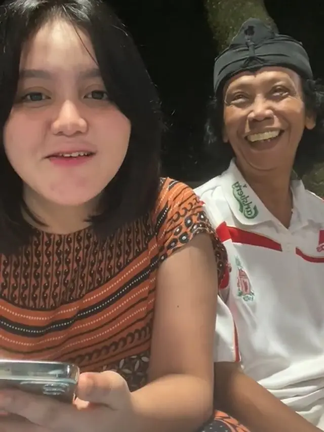Potret 6 Putri Kedua Pelawak yang Beranjak Dewasa Belum Menikah, Anak Mandra Curi Perhatian