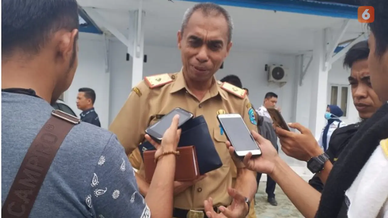 Sekretaris Daerah Buteng, H Kostantinus Bukide. Foto: win (Arfandi Ibrahim/Liputan6.com)