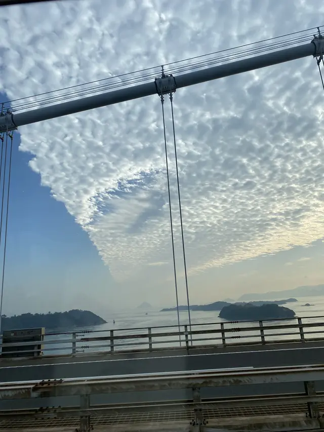 Viral Penampakan Awan Aneh Tutupi Separuh Langit di Jepang, Ini 6 Potretnya