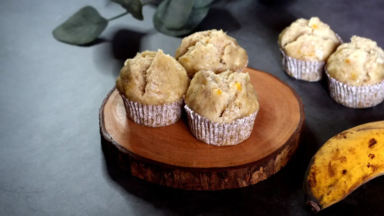 Banana cake