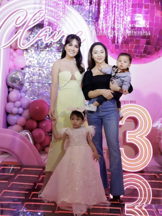 OOTD Artis Tanah Air Bersama Anaknya Hadir di Ulang Tahun Putri Shandy Aulia