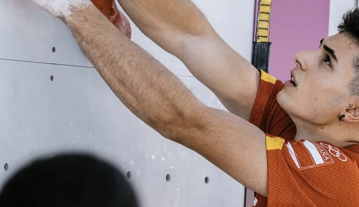 Atlet yang masih berusia 18 tahun itu meraih kemenangan yang menakjubkan setelah laga final yang diperebutkan dengan ketat. @albertogines