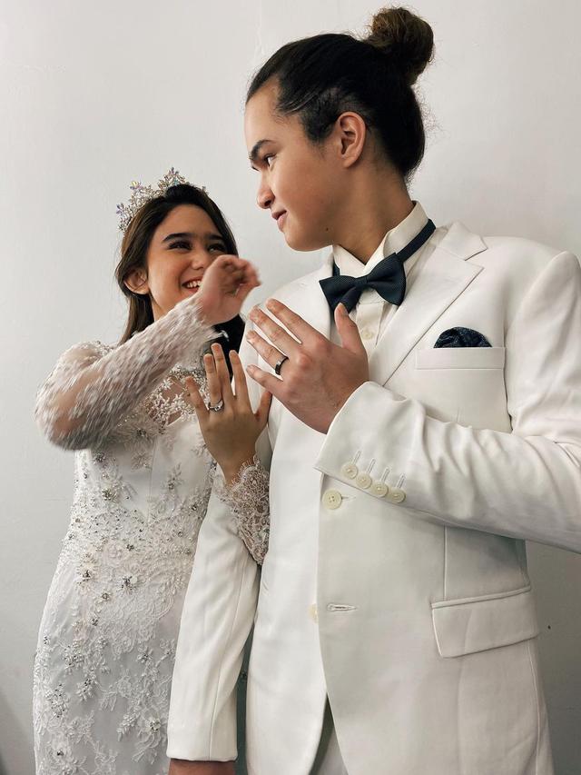 6 Potret Tissa Biani dan Dul Jaelani Pamer Cincin, Banjir Ucapan Selamat