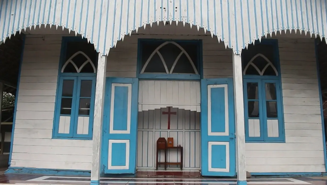 Secara arsitektur, bangunan gereja ini merupakan perpaduan Jawa-Belanda namun dengan kearifan lokal berbahan kayu. (foto: Liputan6.com/felek wahyu)